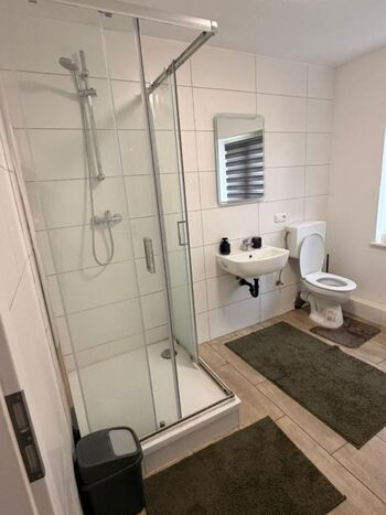Gemütliche Monteurzimmer – Perfekt für Teams bis 24 Personen Zdjęcie 4 Gemütliche Monteurzimmer – Perfekt für Teams bis 24 Personen Zdjęcie 4