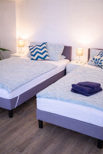 modernes Apartment 1-2 Personen mit Terrasse Blick ins Grüne Bild 4 modernes Apartment 1-2 Personen mit Terrasse Blick ins Grüne Bild 4