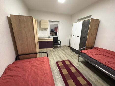 Monteurzimmer für 4 bis 14 Personen in Tuttlingen City Monteurzimmer für 4 bis 14 Personen in Tuttlingen City