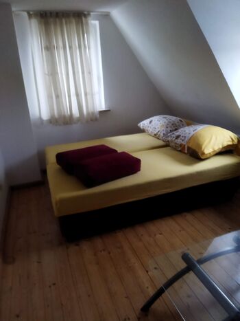 Private Zimmer und Appartement LKW Parkplatz Private Zimmer und Appartement LKW Parkplatz