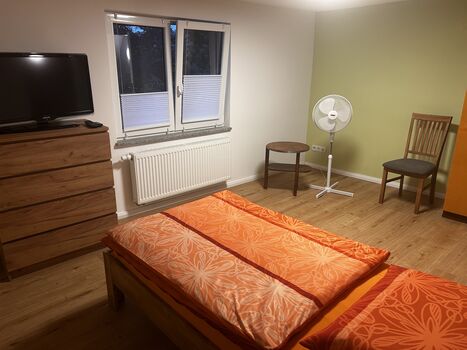 Moderne Monteurwohnung in Straußfurt – 140 m² für bis zu 4 P Bild 4 Moderne Monteurwohnung in Straußfurt – 140 m² für bis zu 4 P Bild 4
