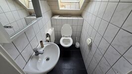 Krefeld schöne große 150 QM 5,5 Zimmer Monteurswohnung Bild 8 Krefeld schöne große 150 QM 5,5 Zimmer Monteurswohnung Bild 8