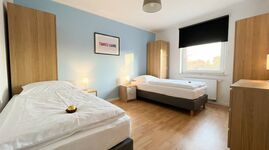 MH10 / TOMASZ-LIVING in ESSEN - Ruhige Zimmer + Kühlschrank Bild 3 MH10 / TOMASZ-LIVING in ESSEN - Ruhige Zimmer + Kühlschrank Bild 3