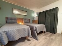 für 1-4 Personen, ab 6 Monate Mietdauer, alles neu. Zentral. Bild 7 für 1-4 Personen, ab 6 Monate Mietdauer, alles neu. Zentral. Bild 7