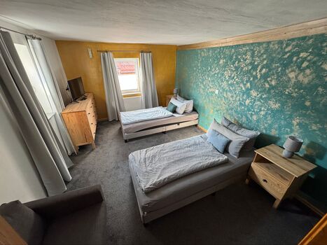 Ferienwohnung / Monteurwohnung Unterkunft am Schlossberg in Ranis Bild 1 Ferienwohnung / Monteurwohnung Unterkunft am Schlossberg in Ranis Bild 1
