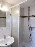 Beispielhaftes kleines Badezimmer Beispielhaftes kleines Badezimmer
