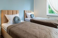 2 Bequeme Einzelboxspringbetten 2 Bequeme Einzelboxspringbetten