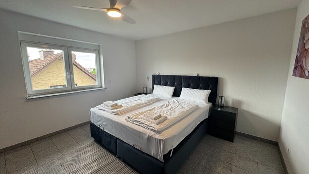 4 Große Monteurwohnungen Kassel / Je 3 Schlafzimmer / Ideal für Firmen Picture 2 4 Große Monteurwohnungen Kassel / Je 3 Schlafzimmer / Ideal für Firmen Picture 2