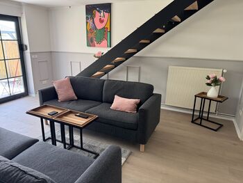 Moderne Unterkunft mit 4 Schlafzimmer, Parkplatz, WIFI, Picture 3 Moderne Unterkunft mit 4 Schlafzimmer, Parkplatz, WIFI, Picture 3