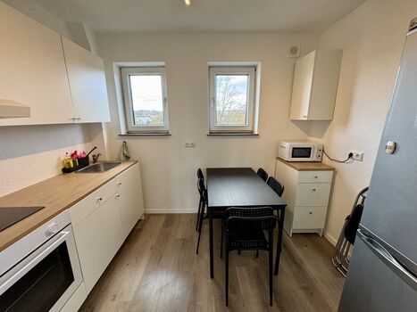 Monteurwohnung Wuppertal für 8 Personen – 3 Schlafzimmer, Aufzug, Balkon Bild 5 Monteurwohnung Wuppertal für 8 Personen – 3 Schlafzimmer, Aufzug, Balkon Bild 5