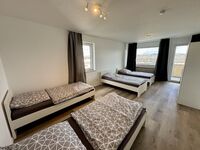8 Schlafplätze in Wuppertal-Oberbarmen – 3 Schlafzimmer, Aufzug, Balkon Bild 8 8 Schlafplätze in Wuppertal-Oberbarmen – 3 Schlafzimmer, Aufzug, Balkon Bild 8