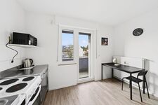 100 m² Monteurwohnung Solingen – 4 Schlafzimmer, 8 Betten, 2 Balkone Bild 6 100 m² Monteurwohnung Solingen – 4 Schlafzimmer, 8 Betten, 2 Balkone Bild 6