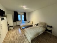 Monteurwohnung Solingen für 8 Personen – 4 Zimmer, 100 m², 2 Balkone Bild 4 Monteurwohnung Solingen für 8 Personen – 4 Zimmer, 100 m², 2 Balkone Bild 4