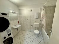 Monteurwohnung Solingen für 8 Personen – 4 Zimmer, 100 m², 2 Balkone Bild 7 Monteurwohnung Solingen für 8 Personen – 4 Zimmer, 100 m², 2 Balkone Bild 7