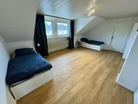 Monteurwohnung Solingen für 6–8 Personen – 4 Zimmer, Waschmaschine Bild 3 Monteurwohnung Solingen für 6–8 Personen – 4 Zimmer, Waschmaschine Bild 3