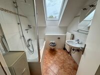 Monteurwohnung Solingen für 6–8 Personen – 4 Zimmer, Waschmaschine Bild 8 Monteurwohnung Solingen für 6–8 Personen – 4 Zimmer, Waschmaschine Bild 8
