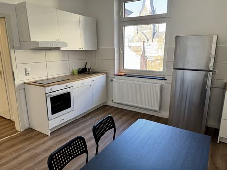 Monteurwohnung Solingen mit Stellplatz – 2 Schlafzimmer, bis 5 Personen Bild 5 Monteurwohnung Solingen mit Stellplatz – 2 Schlafzimmer, bis 5 Personen Bild 5