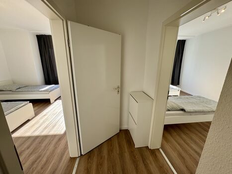 Monteurwohnung Solingen mit Stellplatz – 2 Schlafzimmer, bis 5 Personen Bild 3 Monteurwohnung Solingen mit Stellplatz – 2 Schlafzimmer, bis 5 Personen Bild 3
