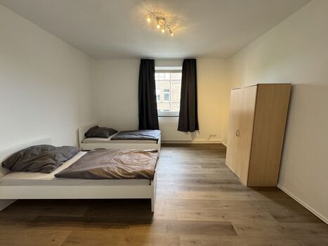 Monteurzimmer Solingen für 5 Personen – 2 Schlafzimmer, Stellplatz Monteurzimmer Solingen für 5 Personen – 2 Schlafzimmer, Stellplatz