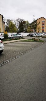 Parkplätze an der Straße - auch für Sprinter Parkplätze an der Straße - auch für Sprinter