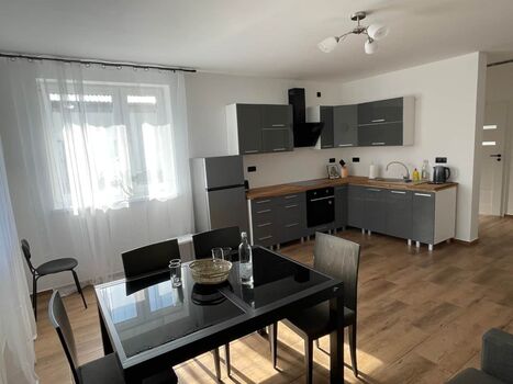 Wohnung 6 mit 3 Schlafzimmer und 2 Badezimmer Bild 3 Wohnung 6 mit 3 Schlafzimmer und 2 Badezimmer Bild 3