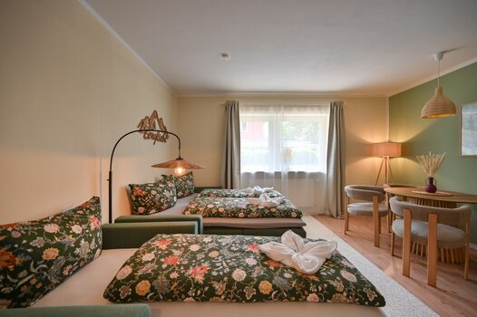 Monteurwohnung Sonthofen | 54m² bis 5 Pers. | Parkplatz & Küche Bild 3 Monteurwohnung Sonthofen | 54m² bis 5 Pers. | Parkplatz & Küche Bild 3