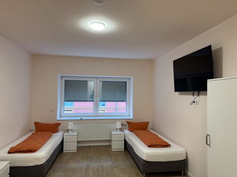 Berlin, Potsdam, Schönefeld, Grünheide, Oranienburg... Picture 3 Berlin, Potsdam, Schönefeld, Grünheide, Oranienburg... Picture 3