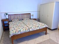 Schlafzimmer 1 mit Doppelbett Schlafzimmer 1 mit Doppelbett