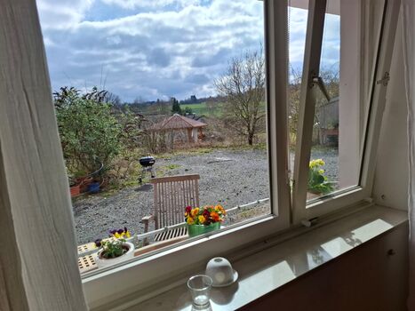 Ausblick auf Terrasse/Garten Ausblick auf Terrasse/Garten