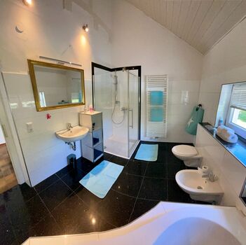 👉 WOHNUNG oder ZIMMER mit BESTPREIS-GARANTIE Obrázok 2 👉 WOHNUNG oder ZIMMER mit BESTPREIS-GARANTIE Obrázok 2