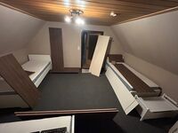 Alleinstehendes Geräumiges ( 5 Zimmer ) Haus Bild 16 Alleinstehendes Geräumiges ( 5 Zimmer ) Haus Bild 16