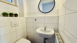 🚾 Separates Gäste-WC im Obergeschoss 🚾 Separates Gäste-WC im Obergeschoss