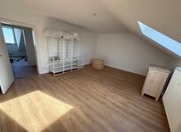 Möblierte 3-Zimmer Wohnung Dachgeschoss Bild 5 Möblierte 3-Zimmer Wohnung Dachgeschoss Bild 5