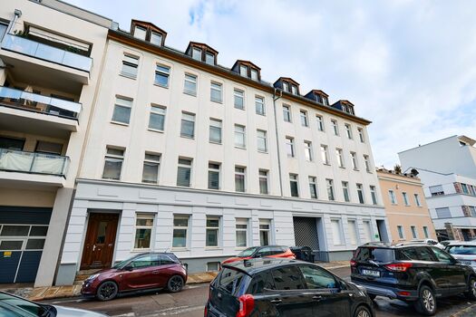Moderne 3-Zimmer Wohnung in Top-Lage mit Terrasse & Einbauküche Moderne 3-Zimmer Wohnung in Top-Lage mit Terrasse & Einbauküche