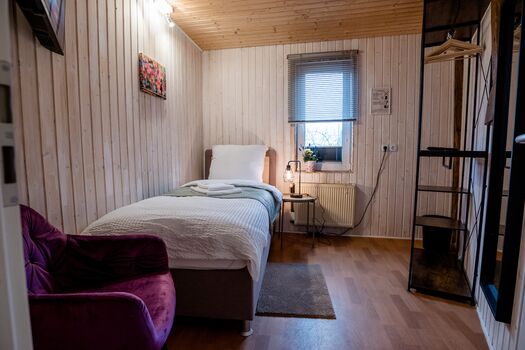 janu-homes, 3 Zimmer - 4 Betten, Waldblick vom Kirchplatz Bild 2 janu-homes, 3 Zimmer - 4 Betten, Waldblick vom Kirchplatz Bild 2