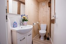 janu-homes, 3 Zimmer - 4 Betten, Waldblick vom Kirchplatz Bild 17 janu-homes, 3 Zimmer - 4 Betten, Waldblick vom Kirchplatz Bild 17