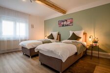 janu-homes, 3 Zimmer - 4 Betten, Waldblick vom Kirchplatz Bild 1 janu-homes, 3 Zimmer - 4 Betten, Waldblick vom Kirchplatz Bild 1