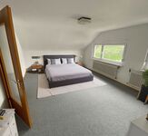 Premium Haus mit 7 Zimmer I Garten I 5 Parkplätze I WLAN Bild 8 Premium Haus mit 7 Zimmer I Garten I 5 Parkplätze I WLAN Bild 8