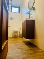 Das Objekt verfügt über 6 Toiletten Das Objekt verfügt über 6 Toiletten