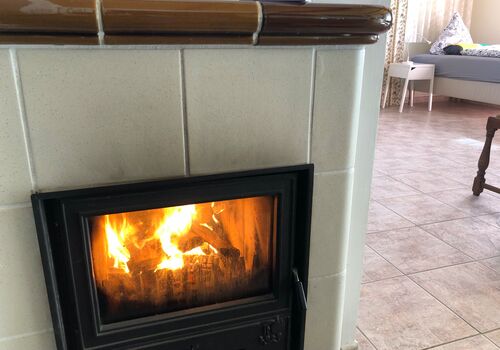 Kamin schüren wir für Sie, auch täglich! Kamin schüren wir für Sie, auch täglich!