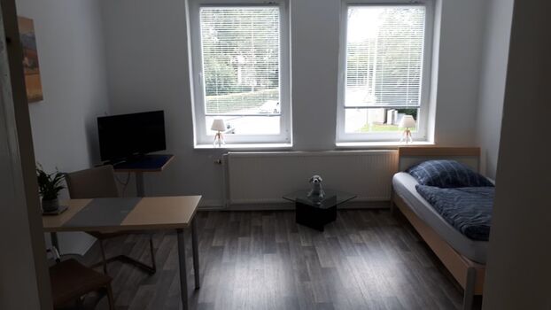 Monteurwohnung in Kassel – 2 EZ / 1 DZ – Top Ausstattung Zdjęcie 2 Monteurwohnung in Kassel – 2 EZ / 1 DZ – Top Ausstattung Zdjęcie 2