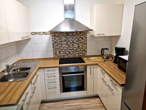 Große Wohnung 2 Zimmer für 4 Personen in Heilbronn (Fra) Große Wohnung 2 Zimmer für 4 Personen in Heilbronn (Fra)