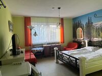 Zimmer Nr 8 Zimmer Nr 8
