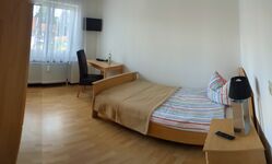 Einzelzimmer mit eigenem Bad Einzelzimmer mit eigenem Bad