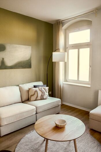 Wohn-/Schlafzimmer mit 2 Schlafcouches - Monteurswohnung Unterkunft Zimmer Dresden Wohn-/Schlafzimmer mit 2 Schlafcouches - Monteurswohnung Unterkunft Zimmer Dresden