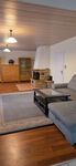 Groses Wohnzimmer mit Kamin Groses Wohnzimmer mit Kamin