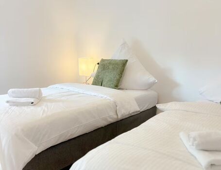 Helle Wohnung mit Blick ins Grüne Bild 2 Helle Wohnung mit Blick ins Grüne Bild 2