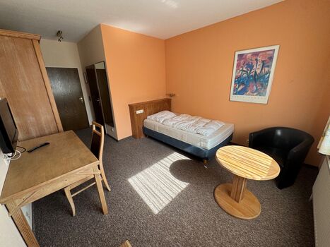 Monteurzimmer bei Hamburg – Top-Anbindung A7/A261 & Gratis-Parkplätze Bild 2 Monteurzimmer bei Hamburg – Top-Anbindung A7/A261 & Gratis-Parkplätze Bild 2
