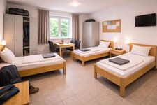 Top Lage, Top Preis: Mitarbeiterzimmer ab 16 Euro! Bild 1 Top Lage, Top Preis: Mitarbeiterzimmer ab 16 Euro! Bild 1