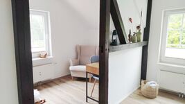 angrenzend zum Schlafzimmer zusätzlicher Raum angrenzend zum Schlafzimmer zusätzlicher Raum